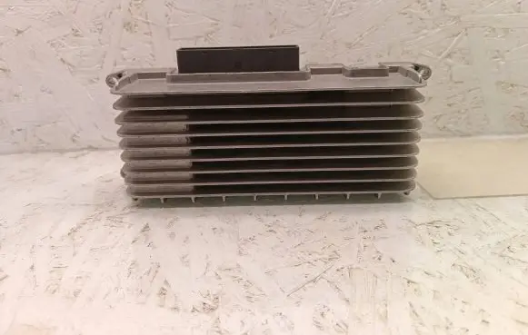 Audi A6 S6 C6 4F Sound amplifier 4F0910223