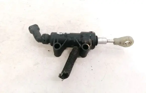 BMW 1 F20 F21 Clutch master cylinder 13670610