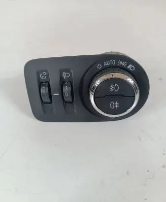 Opel Zafira C Light switch 13294821 251796