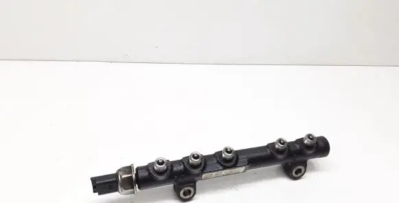 Volvo V40 Cross country Fuel main line pipe 9670076780 9685297580