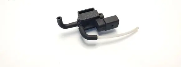 Volkswagen PASSAT B5 Valve vacuum 037906283C 72288000