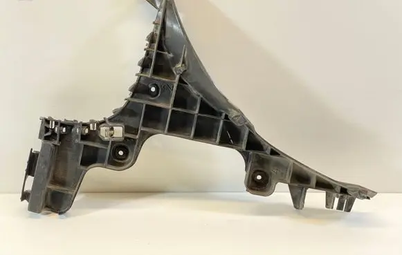 Audi A3 S3 8P Bumper support mounting bracket corner 8P3807378A