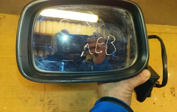 Peugeot 807 Front door electric wing mirror 