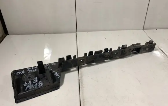 BMW 1 E81 E87 Front bumper mounting bracket 51777184355