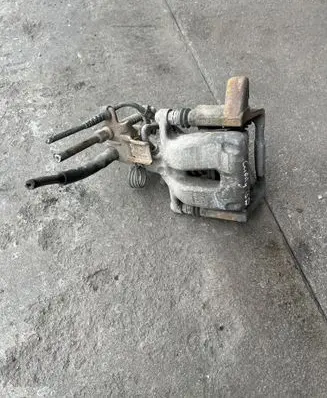 Volkswagen Caddy Rear brake caliper
