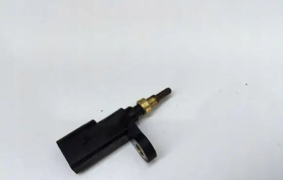 Volkswagen Golf VII Coolant temperature sensor 03F919501B
