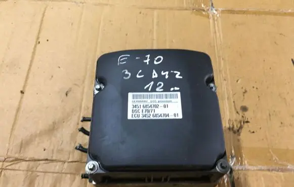 BMW X5 E70 ABS Pump 6854704 6854702