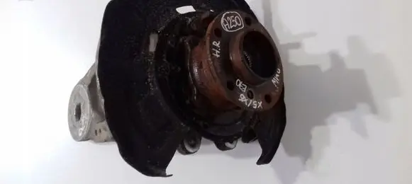 BMW X5 E70 Front wheel hub spindle knuckle 677098406