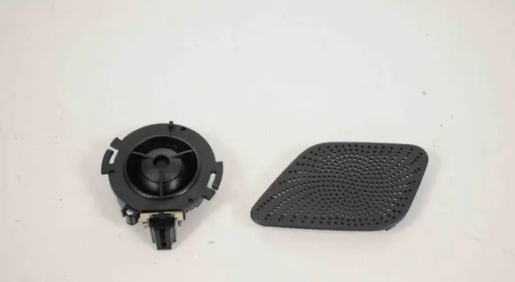Audi RS5 Rear door speaker 8T0035410A 8T0035399