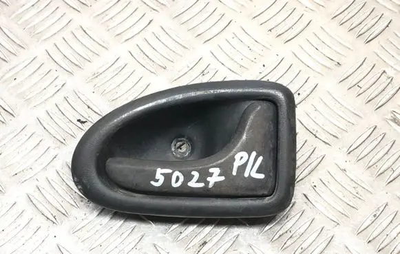 Nissan Primastar Front door interior handle 8200028995