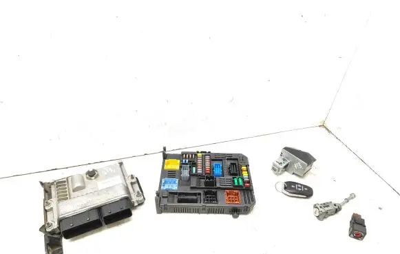 Peugeot Traveller Engine ECU kit and lock set 9818035080 9831983280 9830805680