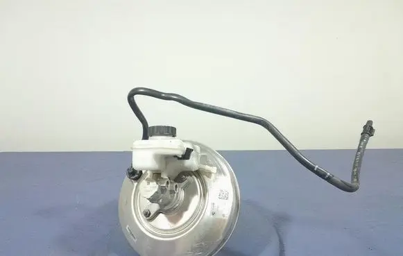 BMW M4 F82 F83 Brake booster 6883890