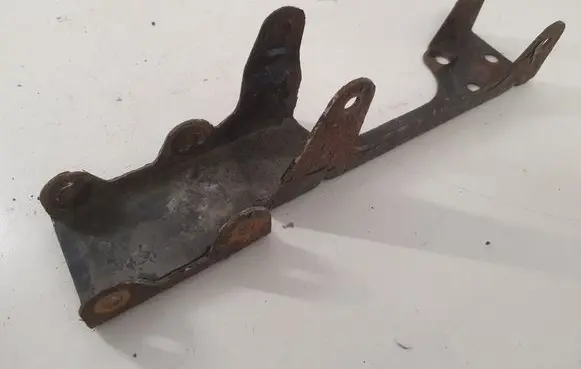 Iveco Daily 4th gen Radiator mount bracket 