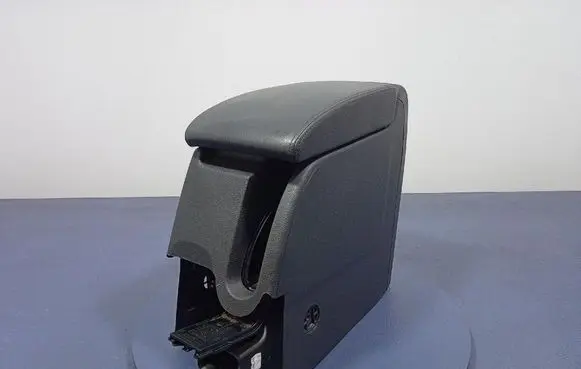 Volkswagen Golf Plus Armrest 