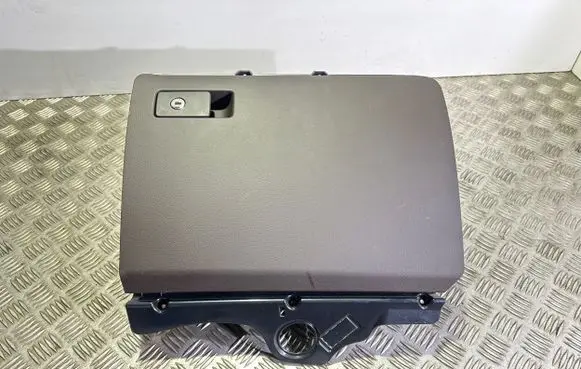Volkswagen PASSAT B7 Glove box 3C1857114E 3C1837101