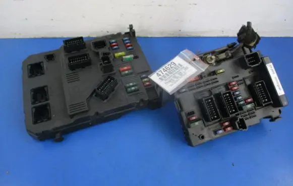 Peugeot 206 CC Fuse box set 9646405280