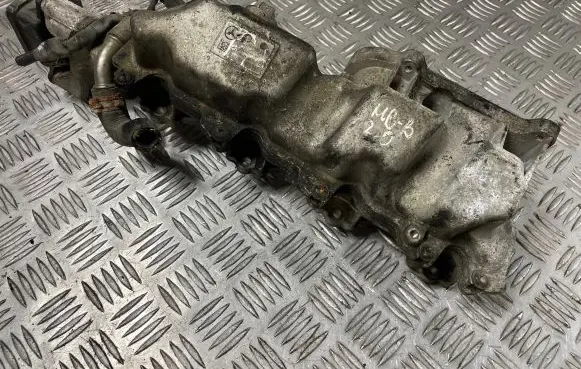Mercedes-Benz B W245 Intake manifold A6400901137 70002923 0608800295