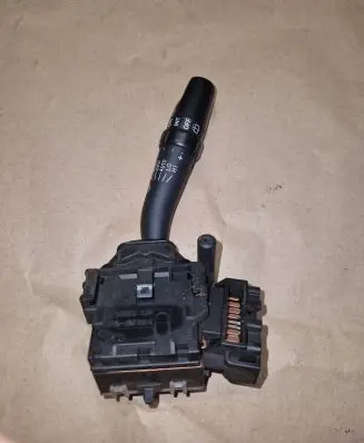Toyota Corolla Verso AR10 Wiper control stalk 173654