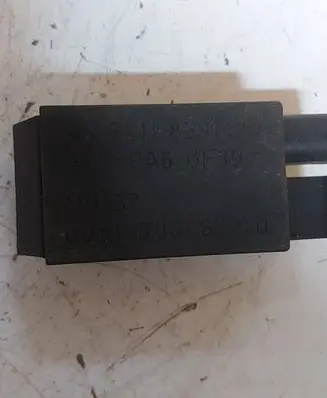 BMW 3 E46 Sensor 8391470 EA6GF30 110137