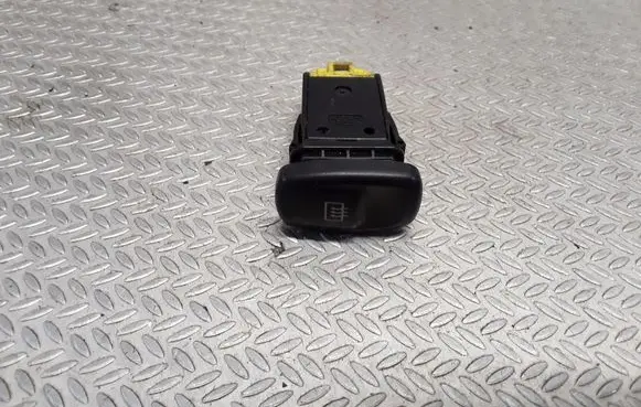 KIA Shuma Windscreen/window heater switch
