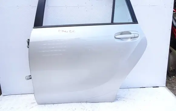Toyota Verso Rear door azcvx