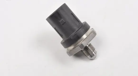 Mazda 3 Fuel pressure sensor 0261545155
