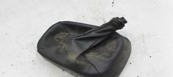 Mitsubishi Space Star Gear lever shifter trim leather/knob 2030018
