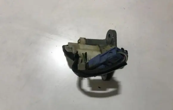 Audi 100 S4 C4 Tailgate exterior lock 