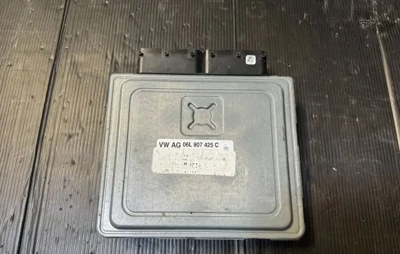Audi A4 S4 B8 8K Engine control unit/module 06L907425C