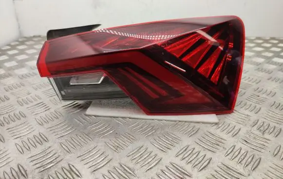 Skoda Octavia Mk4 Rear/tail lights 5E3945208A