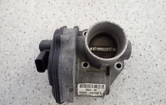 Mazda 2 Throttle body valve 