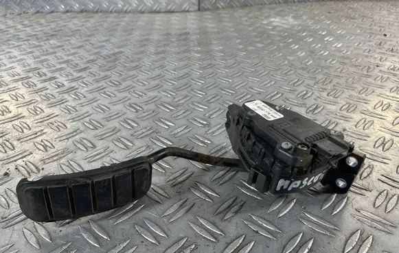 Renault Mascott Accelerator throttle pedal 8200778349