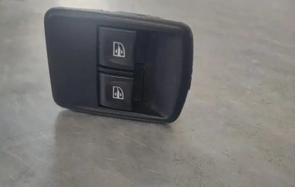 Renault Trafic III (X82) Electric window control switch 254118044R