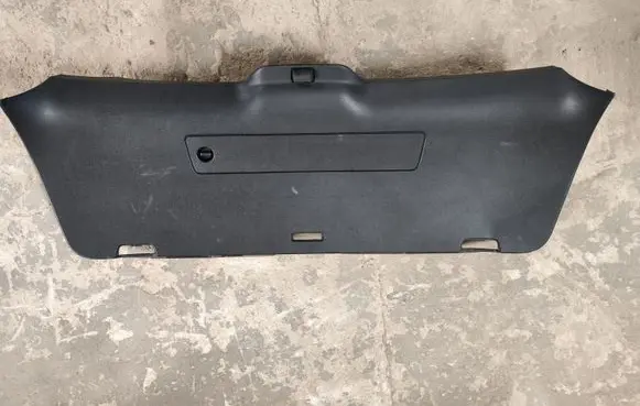 Porsche Macan (95B) Tailgate trim 95B867979C