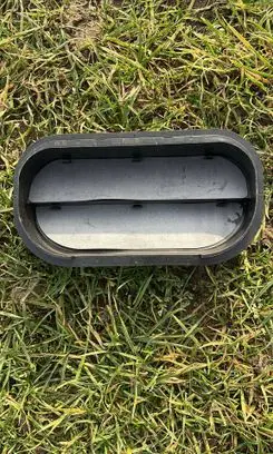Audi A3 S3 8V Quarter panel pressure vent 6R0819465C