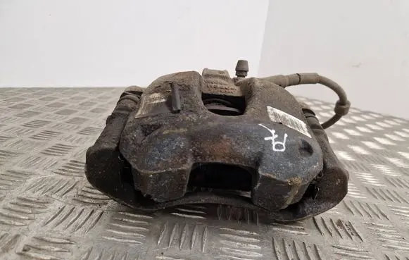 Peugeot 3008 I Front brake caliper