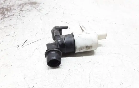 Renault Megane II Windscreen/windshield washer pump 8200067015