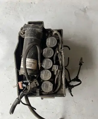 Land Rover Range Rover P38A Air suspension compressor/pump E312700012 E311660030 E311670031