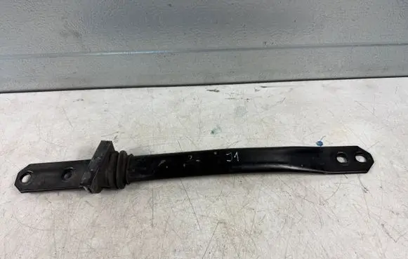 Jaguar XE Front strut bar