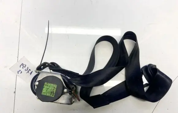Audi A6 S6 C5 4B Rear seatbelt