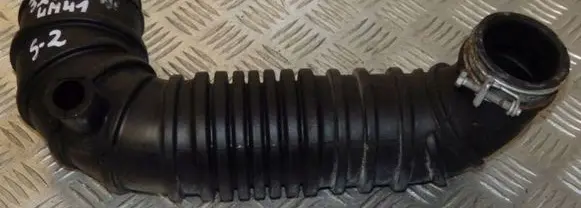 Mitsubishi Pajero Air intake duct part