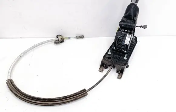 Volkswagen Tiguan Gear shifter/selector 5N1713025K