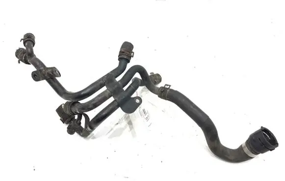 Engine coolant pipe/hose