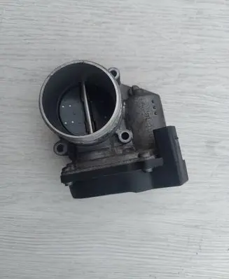 Audi A5 8T 8F Throttle valve A6F133062J