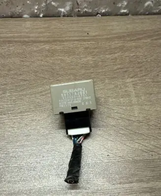 Subaru Forester SJ Hazard warning light relay 86111AJ001 0665006791