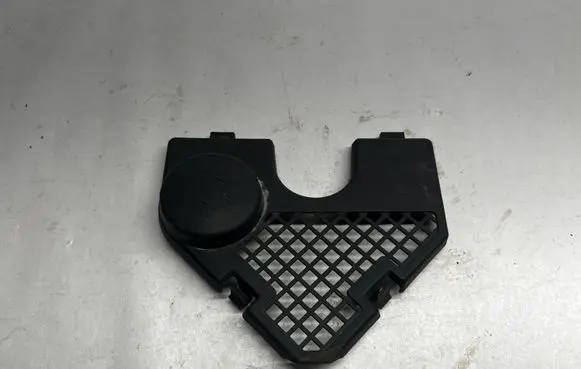 Mercedes-Benz C W205 Other engine bay part A2058315500