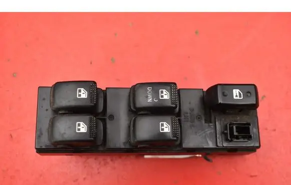 Hyundai Tucson JM Electric window control switch