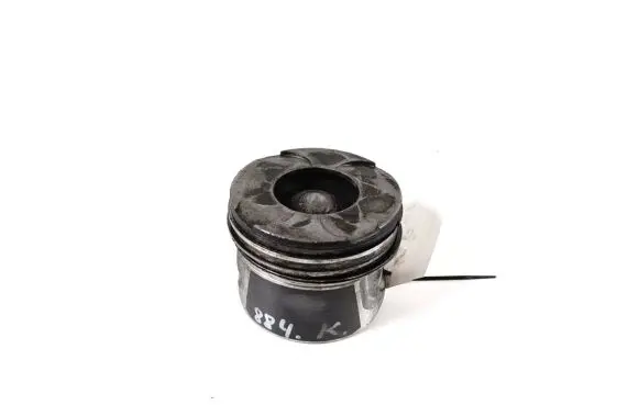 Mercedes-Benz S W220 Piston with connecting rod