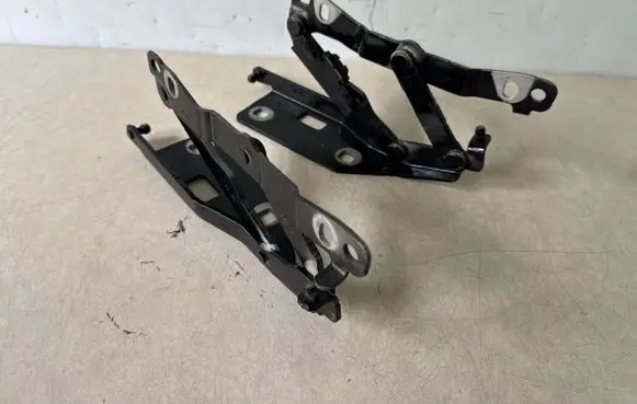 Mercedes-Benz GLE W167 Engine bonnet/hood hinges 