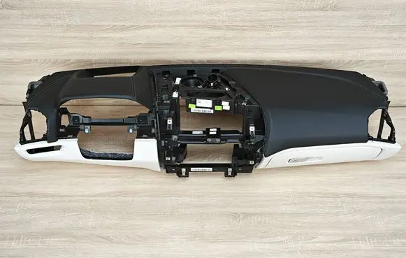 BMW 8 G16 Dashboard 2026669